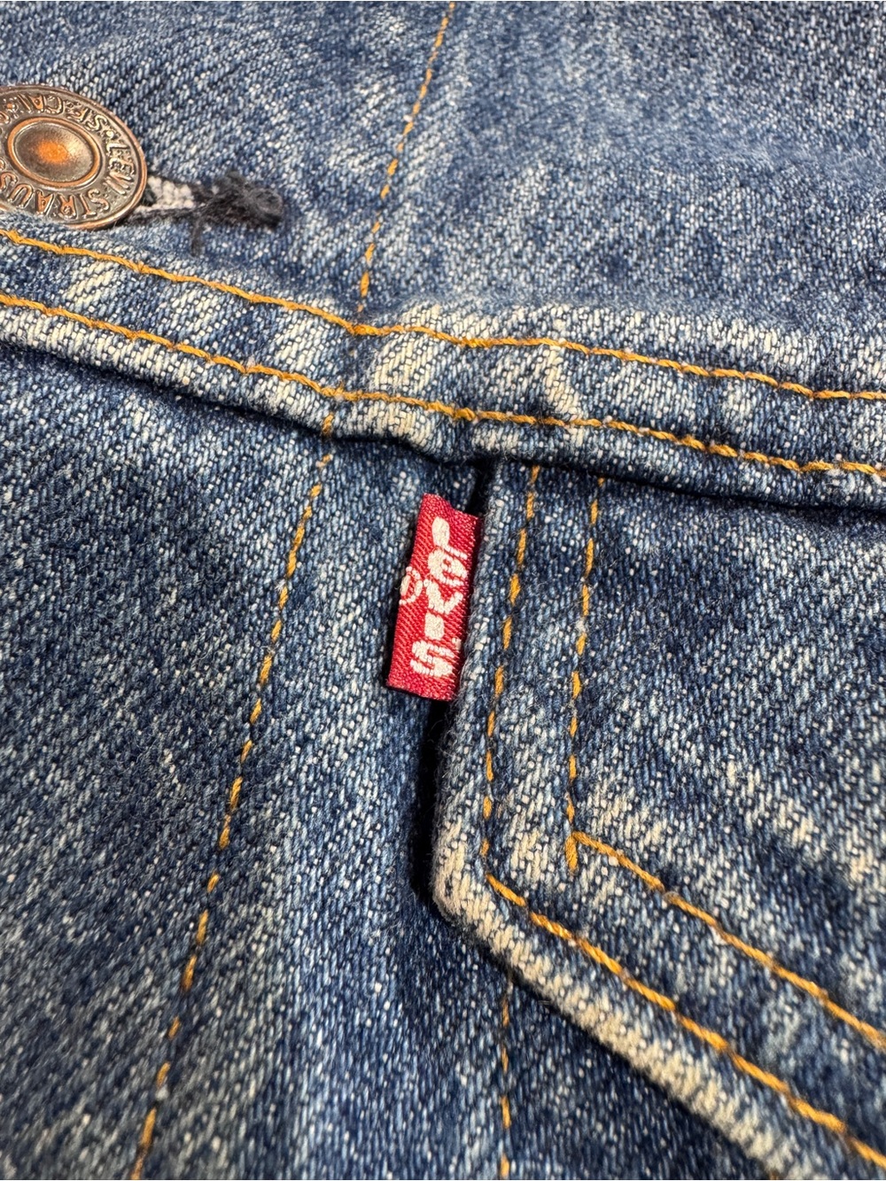 Vintage 80s Levi’s Type 3 Men’s Dark Wash Denim Jacket USA Made, Size 42 - Picture 3 of 10